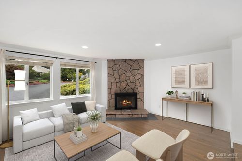 h1-12716 Ne 120th St, Kirkland, WA, 98034-4156 | Card Image
