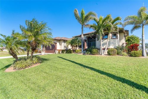 214 W Pine Valley Ln, ROTONDA WEST, FL, 33947-2129 | Card Image