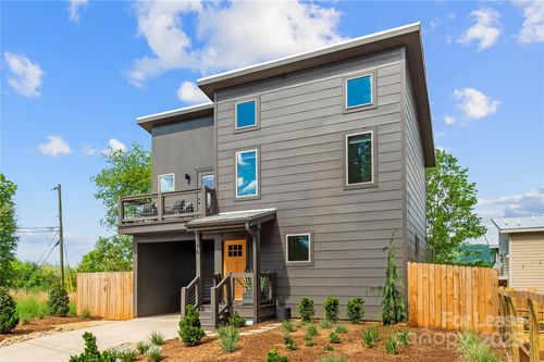 16 Oak Hill Dr, Asheville, NC, 28806-2811 | Card Image