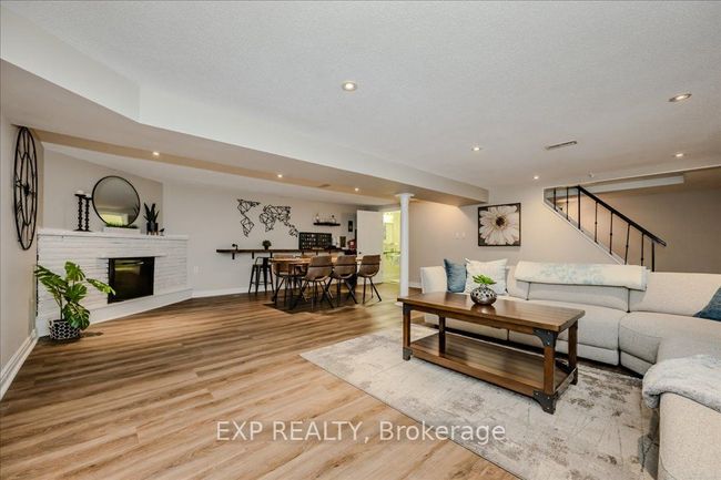 4 Buckley Cres, House other with 4 bedrooms, 2 bathrooms and 2 parking in Etobicoke ON | Image 16