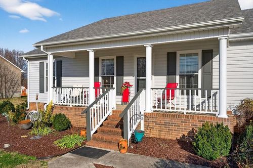 387 Okalona Rd, Livingston, TN, 38570-6063 | Card Image