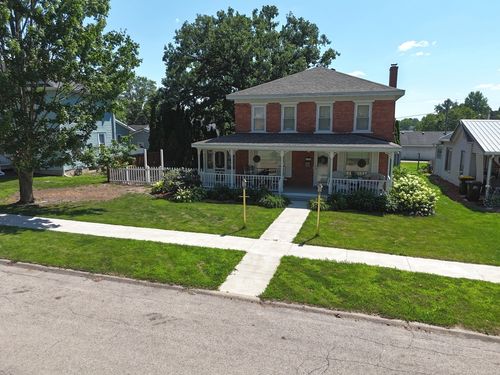 110 W Mason St, LENA, IL, 61048-9778 | Card Image