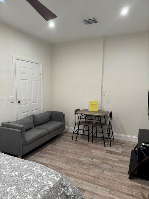 --15603 Sw 178th St, Miami, FL, 33187-7803 | Card Image