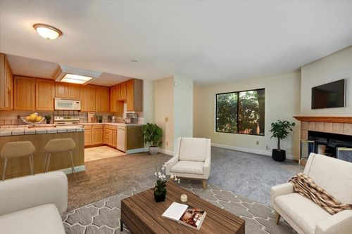 70 Keever Ct, San Jose, CA, 95127-2866 | Card Image