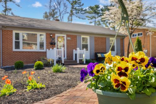 918 Washington Ave, WAYNESBORO, VA, 22980 | Card Image