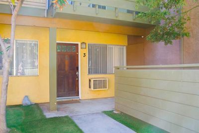 3 - E Grant Avenue, Condo with 2 bedrooms, 1 bathrooms and 2 parking in Escondido CA | Image 1