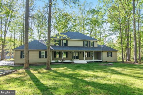 7905 E Robert E Lee Ct, SPOTSYLVANIA, VA, 22551-2514 | Card Image