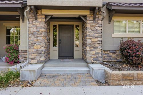 3244 E Thoroughbred Ln, Boise, ID, 83716 | Card Image