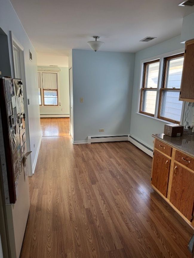 913 N 24 Th Ave, Home with 5 bedrooms, 2 bathrooms and 6 parking in Melrose Park IL | Image 5