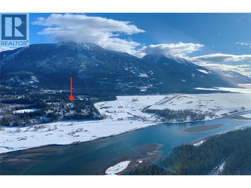 1039 Williams Gate Lane, Revelstoke, BC, V0E2S1 | Card Image