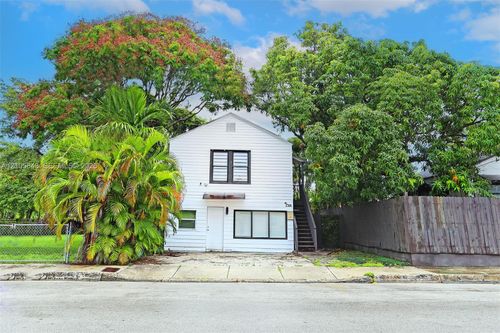 b-1111 Sw 11th St, Miami, FL, 33129-1818 | Card Image