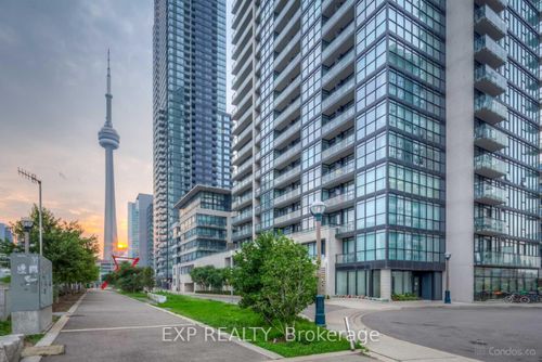 722-4K Spadina Ave., Toronto, ON, M5V3Y9 | Card Image
