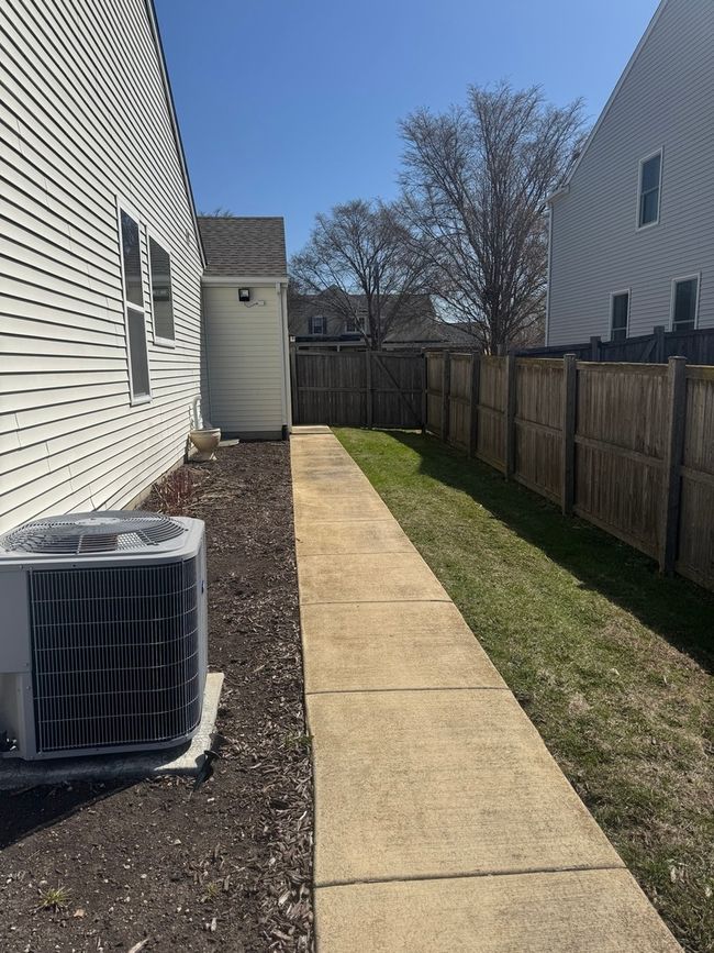 11614 Chesapeake Dr, House other with 3 bedrooms, 3 bathrooms and 2 parking in Plainfield IL | Image 32