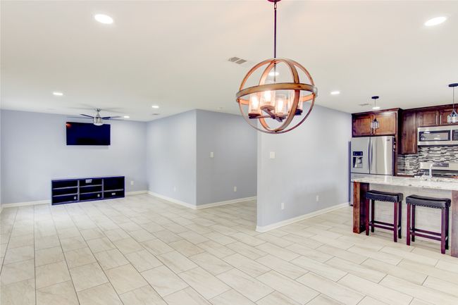504 Johnson St, House other with 3 bedrooms, 2 bathrooms and null parking in McGregor TX | Image 8