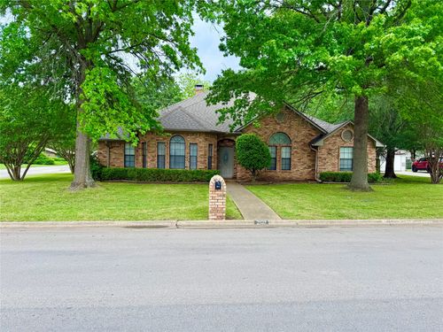 2103 Pecan St, Bonham, TX, 75418-2221 | Card Image