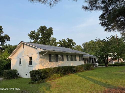 932 Roberdell Rd, Rockingham, NC, 28379-2542 | Card Image