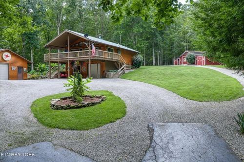 715 White Oak Rd, Monterey, TN, 38574-7079 | Card Image