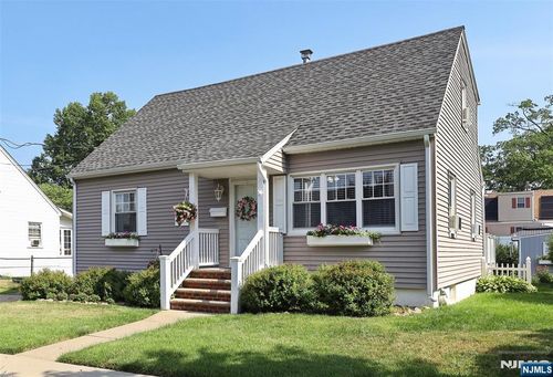 19 Mawhinney Ave, Hawthorne, NJ, 07506-1208 | Card Image