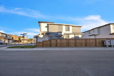 1 Rock Lake Pt Nw, House detached with 4 bedrooms, 3 bathrooms and 6 parking in Calgary AB | Image 3