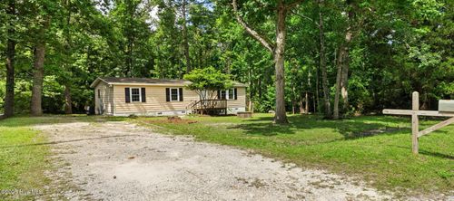666 Bay Harbor Dr, Hampstead, NC, 28443-2765 | Card Image