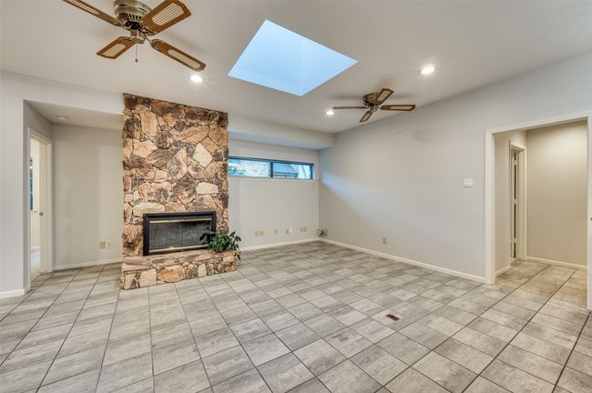 Family room with gas log fireplace | Image 14