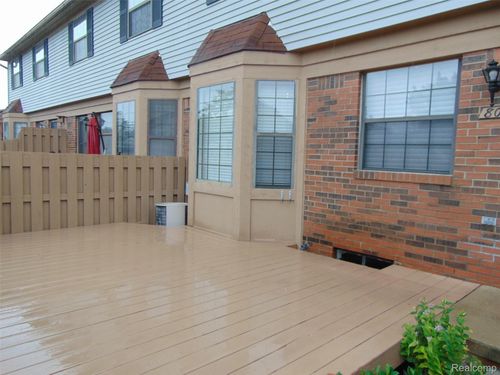 apt-80-2071 Vine Way Dr, Canton, MI, 48188-1860 | Card Image