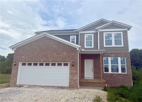 220 Country Meadow Ln, Wadsworth, OH, 44281-9104 | Card Image