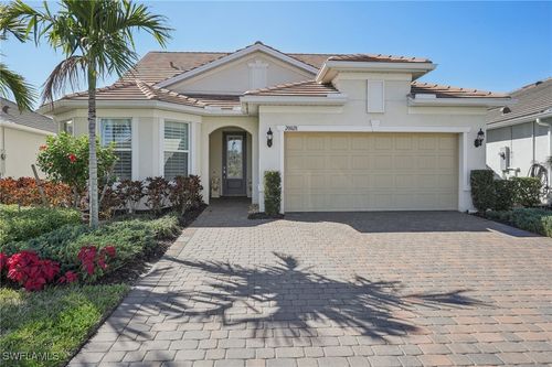 20028 Siesta Key Ct, ESTERO, FL, 33928-4051 | Card Image