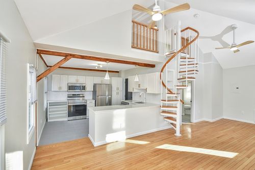 apt-2r-21 Park St, Haverhill, MA, 01830-5992 | Card Image