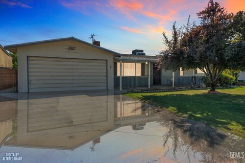 2907 Driller Ave, Bakersfield, CA, 93306-2511 | Card Image