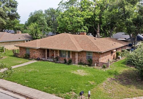 1209 Hanna Cir, Desoto, TX, 75115-3105 | Card Image