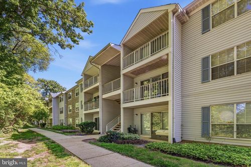 96 Willow Ct, HAMILTON, NJ, 08619-4626 | Card Image