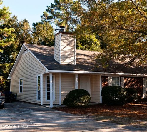 817 Varsity Dr, Wilmington, NC, 28403-8455 | Card Image