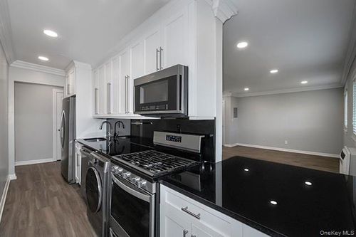 407-5b-407 Main St, Islip, NY, 11751-3552 | Card Image