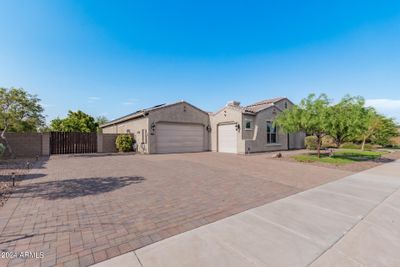 18376 W Sells Drive, House other with 4 bedrooms, 3 bathrooms and null parking in Goodyear AZ | Image 3