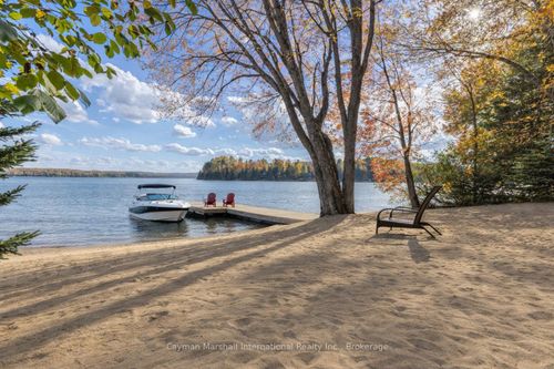 1079 Sawmill Lane, Huntsville, ON, P1H2J6 | Card Image