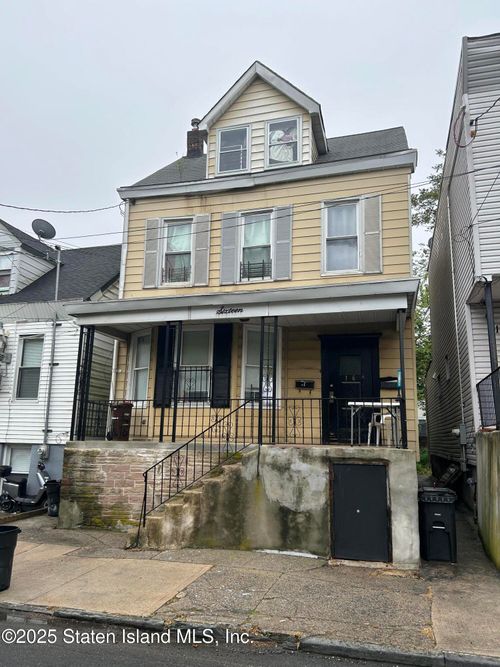 16 Cedar Street, Staten Island, NY, 10304 | Card Image