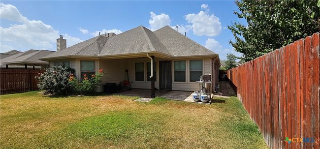 716 Oyster Crk, House other with 4 bedrooms, 2 bathrooms and null parking in Buda TX | Image 13