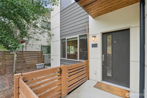 4214 S Trenton Street, Seattle, WA, 98118 | Card Image