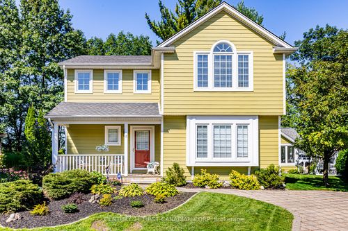 12 Harbour Park Court, Lambton Shores, ON, M0M1T0 | Card Image