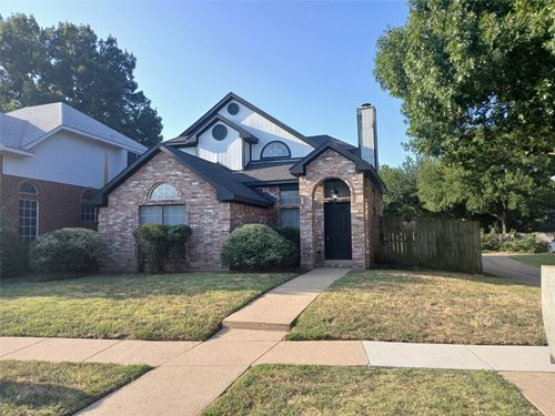 4305 Sierra Dr, Grand Prairie, TX, 75052-3119 | Card Image