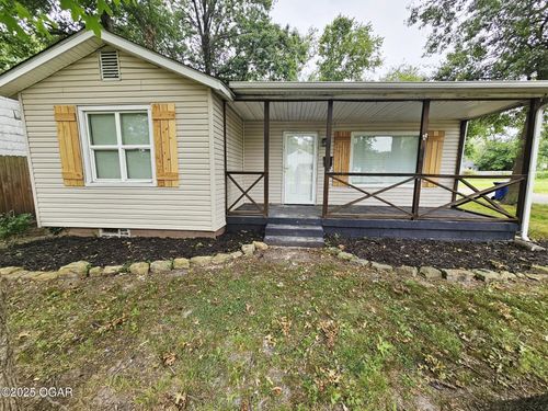 927 K St Nw, Miami, OK, 74354-4243 | Card Image
