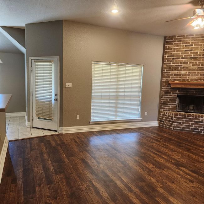 Look from LR into Dining Area | Image 4