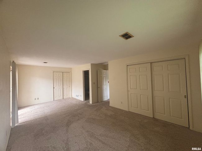 APT-28 - 920 17 Th St, Condo with 3 bedrooms, 2 bathrooms and null parking in Moline IL | Image 6