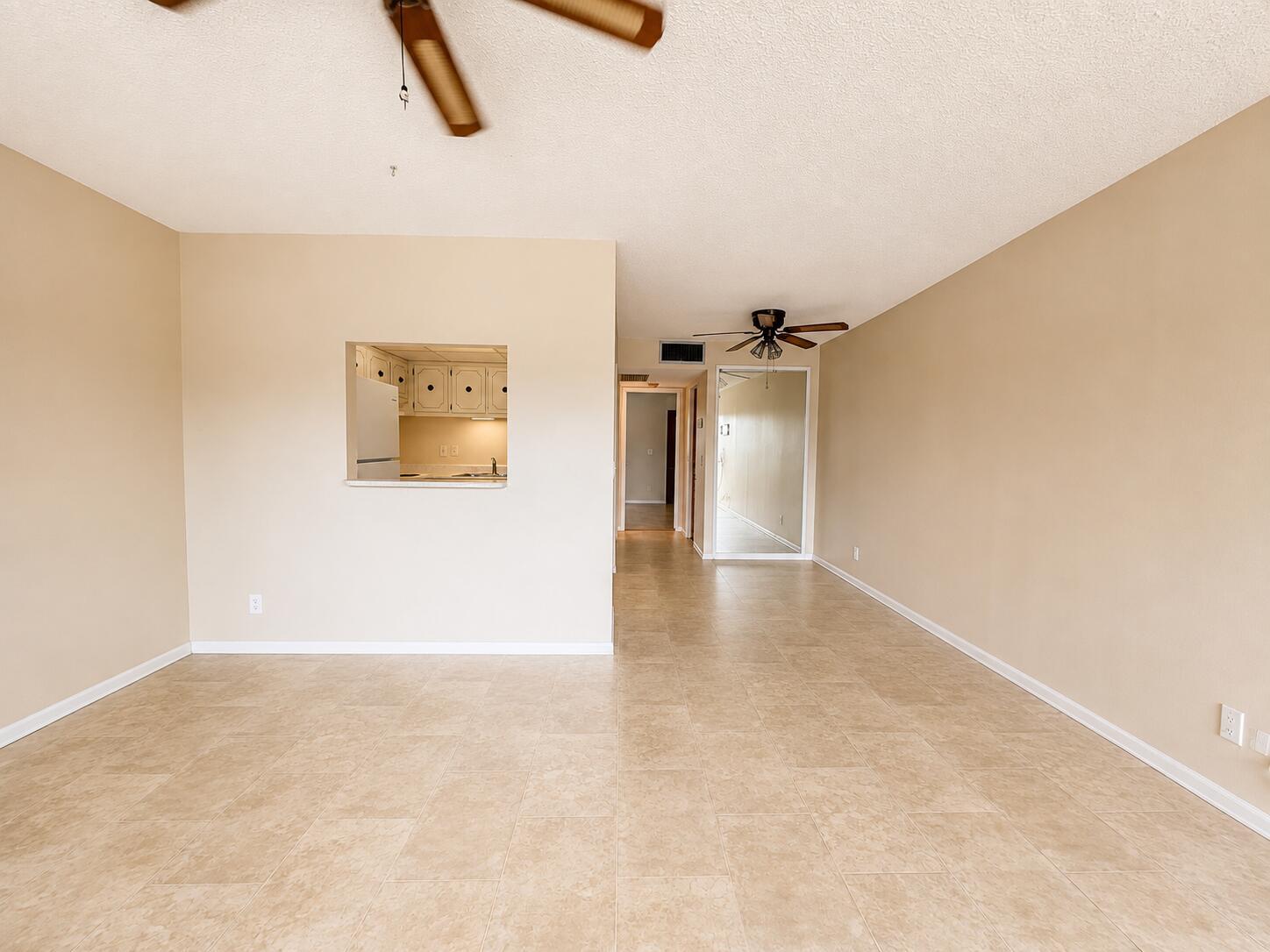 Residential Lease in Palm Springs 3