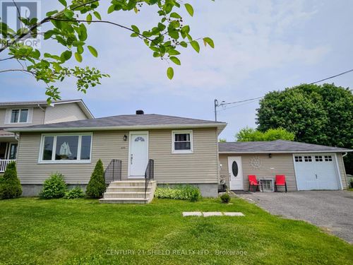 3131 Duval Ave, Cornwall, ON, K6K1C1 | Card Image