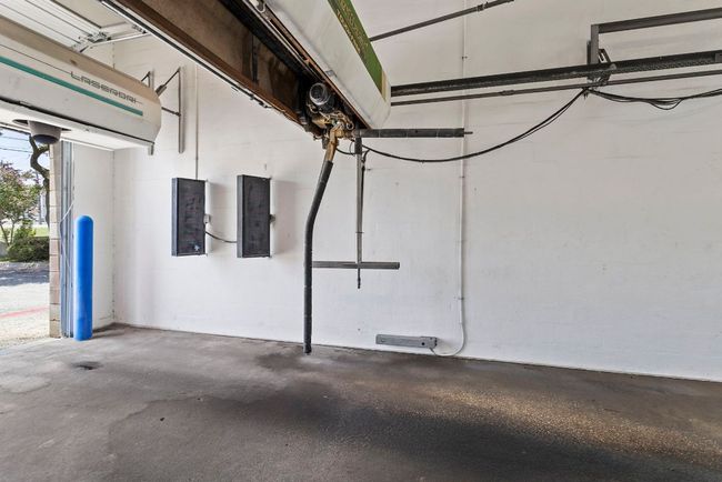View of garage | Image 23