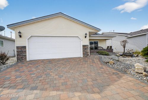 8548 W Sawtooth St, Rathdrum, ID, 83858-8841 | Card Image