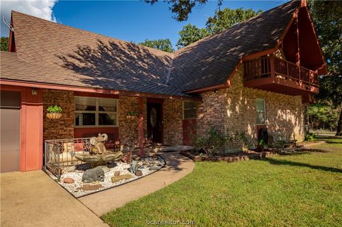 2 Valley Vw, Hilltop Lakes, TX, 77871 | Card Image