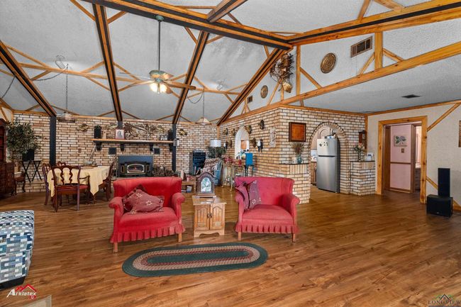 453 Wiggins Rd, House other with 3 bedrooms, 2 bathrooms and null parking in Karnack TX | Image 13